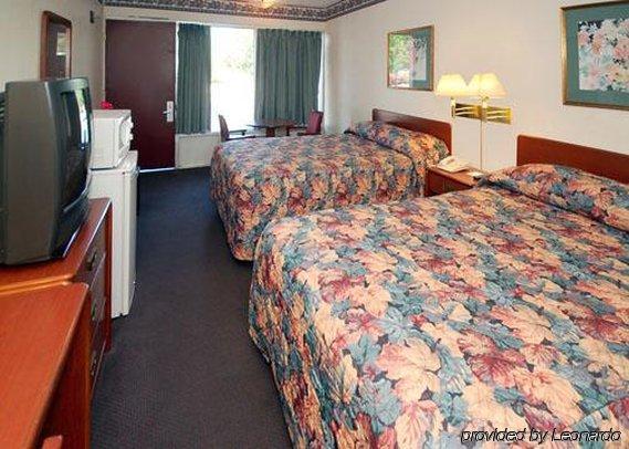 Relax Inn Milledgeville Room photo