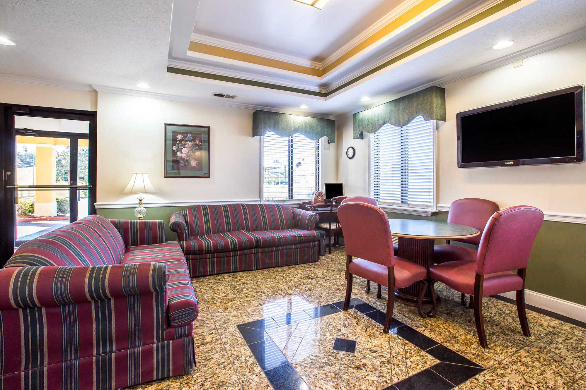 Relax Inn Milledgeville Exterior photo